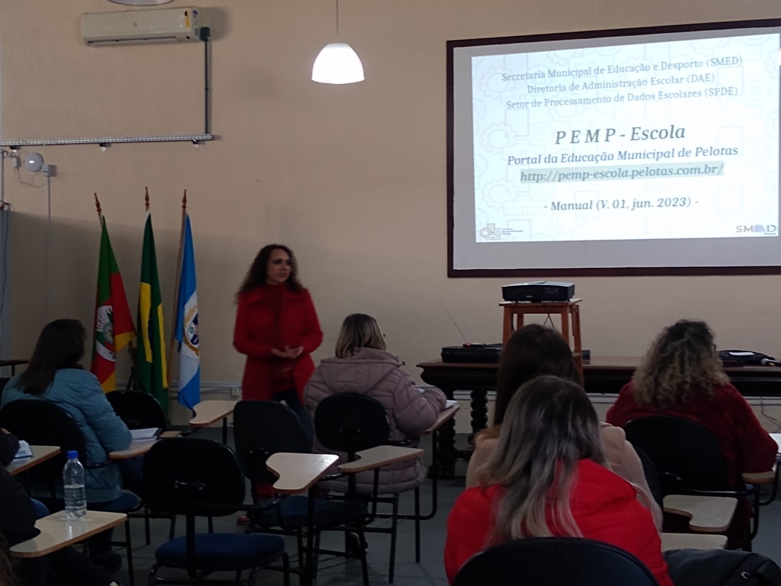 Capacitação da plataforma foi direcionada a equipes diretivas e secretários das escolas da rede municipal a fim de qualificar processo educacional em Pelotas