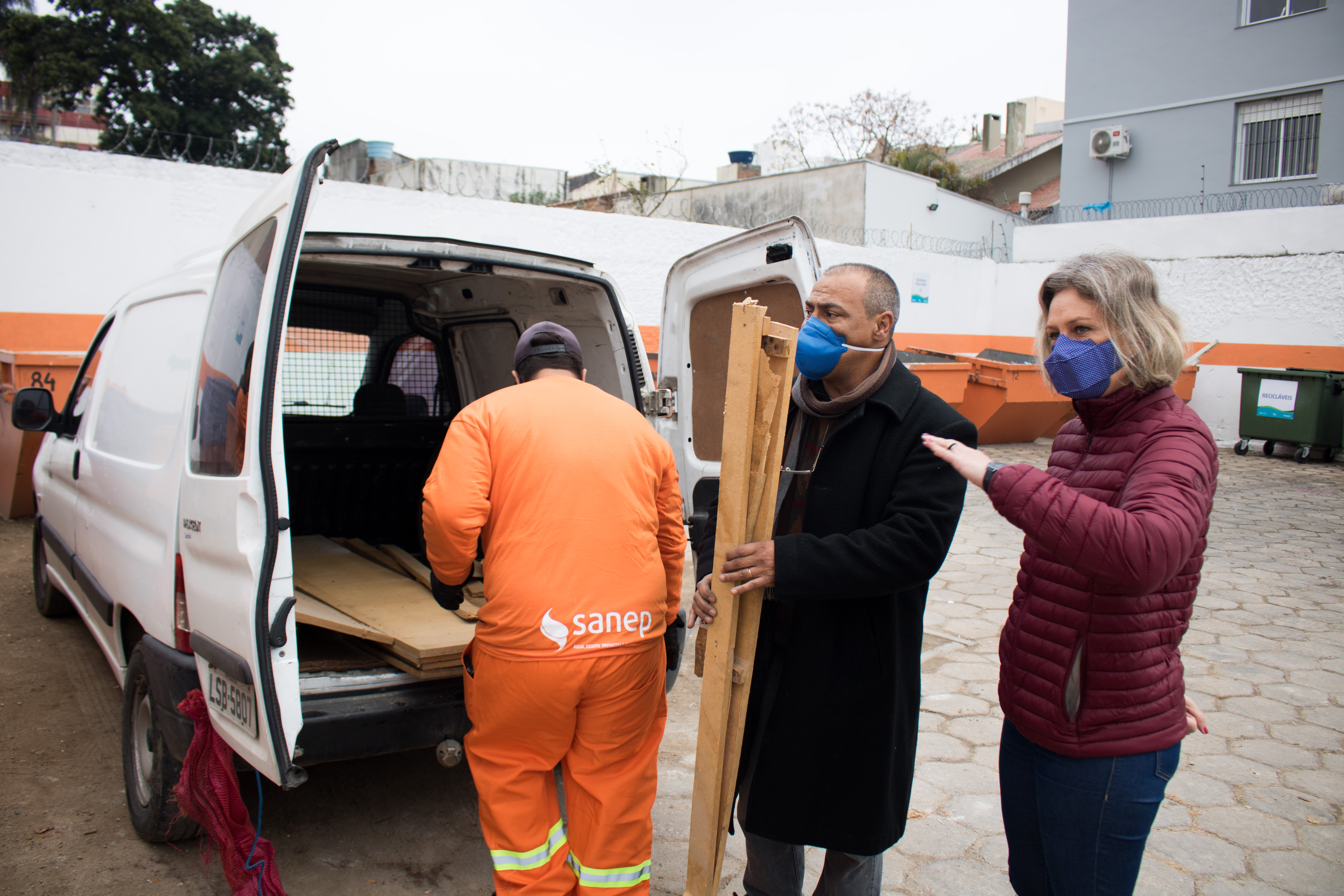 Unidade, revitalizada pelo Sanep neste mês, recebeu diversas melhorias, como novo ordenamento para descarga de materiais, equipamentos de proteção individual, pintura e sinalização