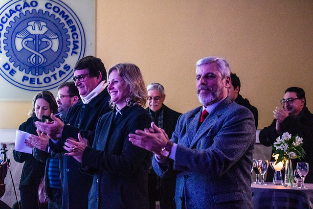 Prefeita Paula Mascarenhas acompanhou evento em homenagem ao Sindicato da Habitação