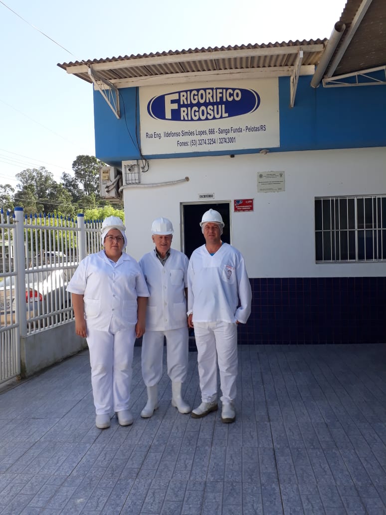 Município quer implantar serviço de inspeção e vem conhecer as regras daqui