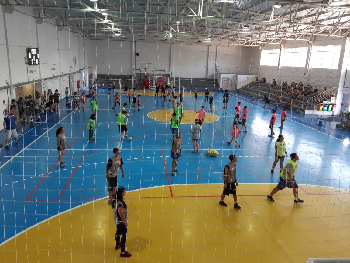 Iniciativa 'Sacada Cidadã', gratuita e aberta à comunidade, ensina teoria e prática da modalidade em aulas dinâmicas, que estimulam o aprendizado