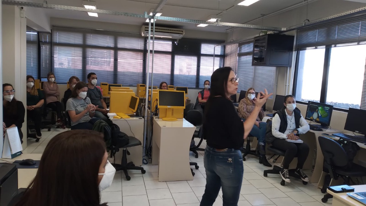 Encontros ocorreram no Cetep e contaram com a participação de 25 professores