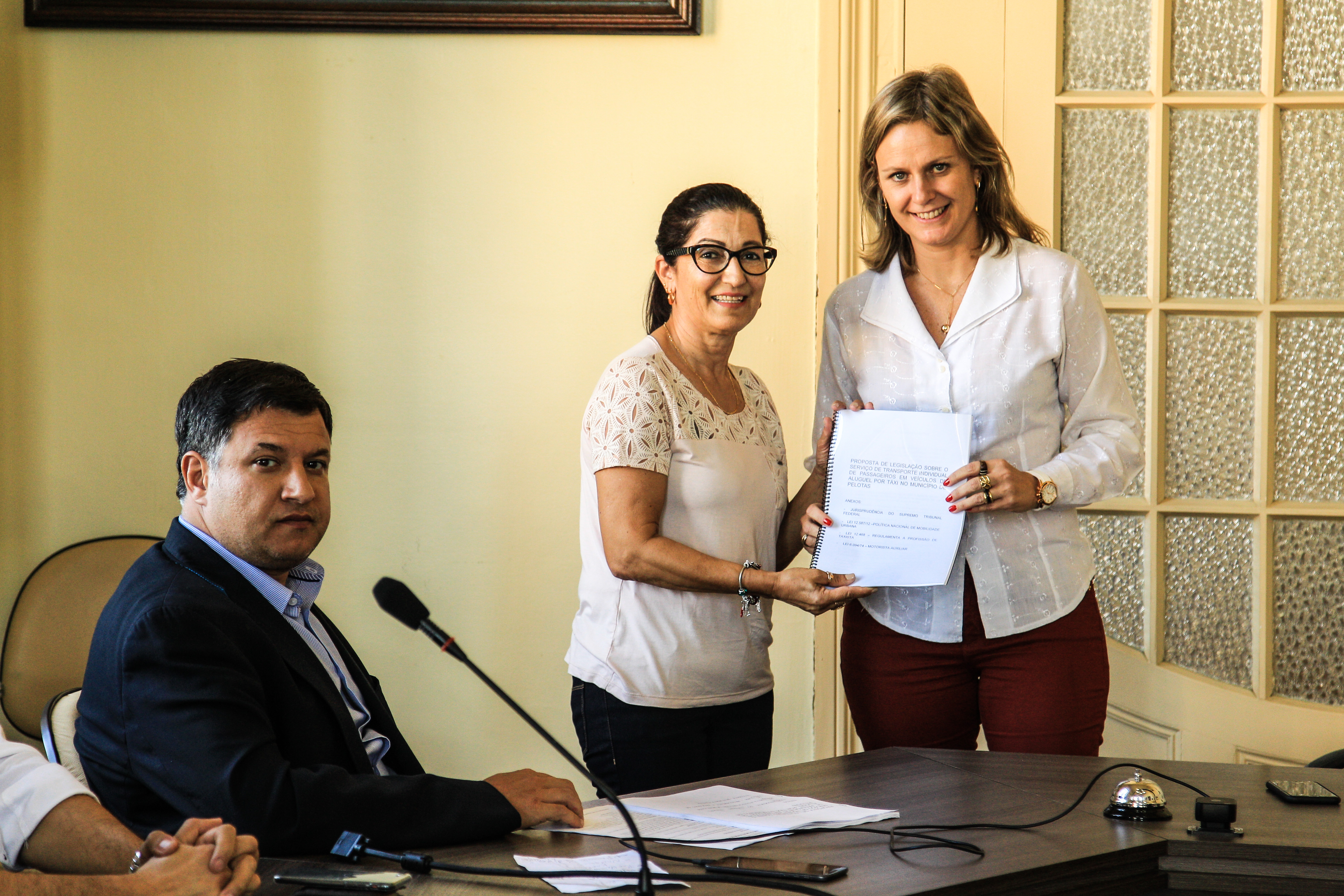 Documento será analisado por equipes técnica e jurídica, que estudarão viabilidade legal