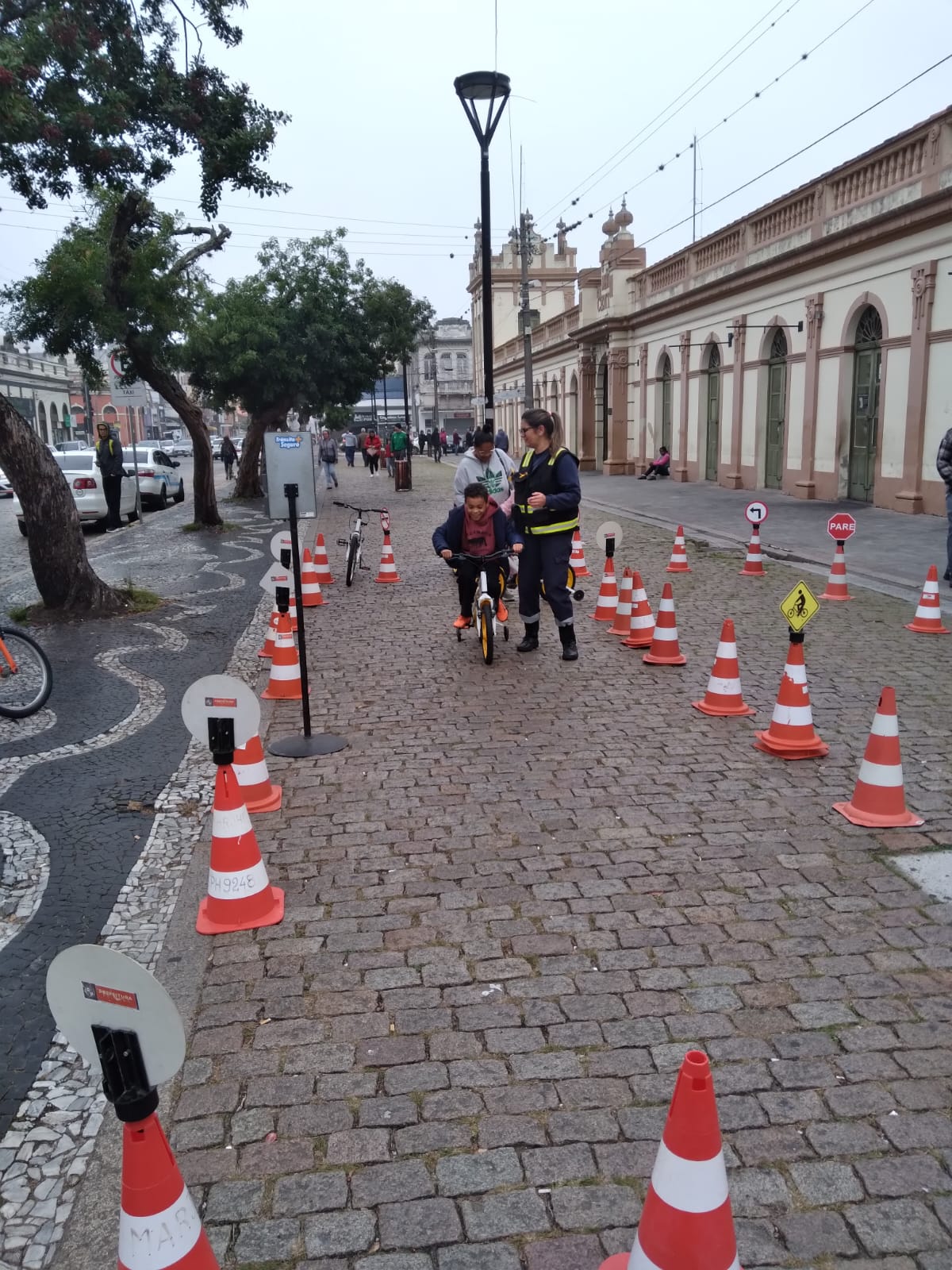 Com o tema No Trânsito, Escolha a Vida, Prefeitura e apoiadores elaboram a programação. No meio estudantil, tem concurso aberto