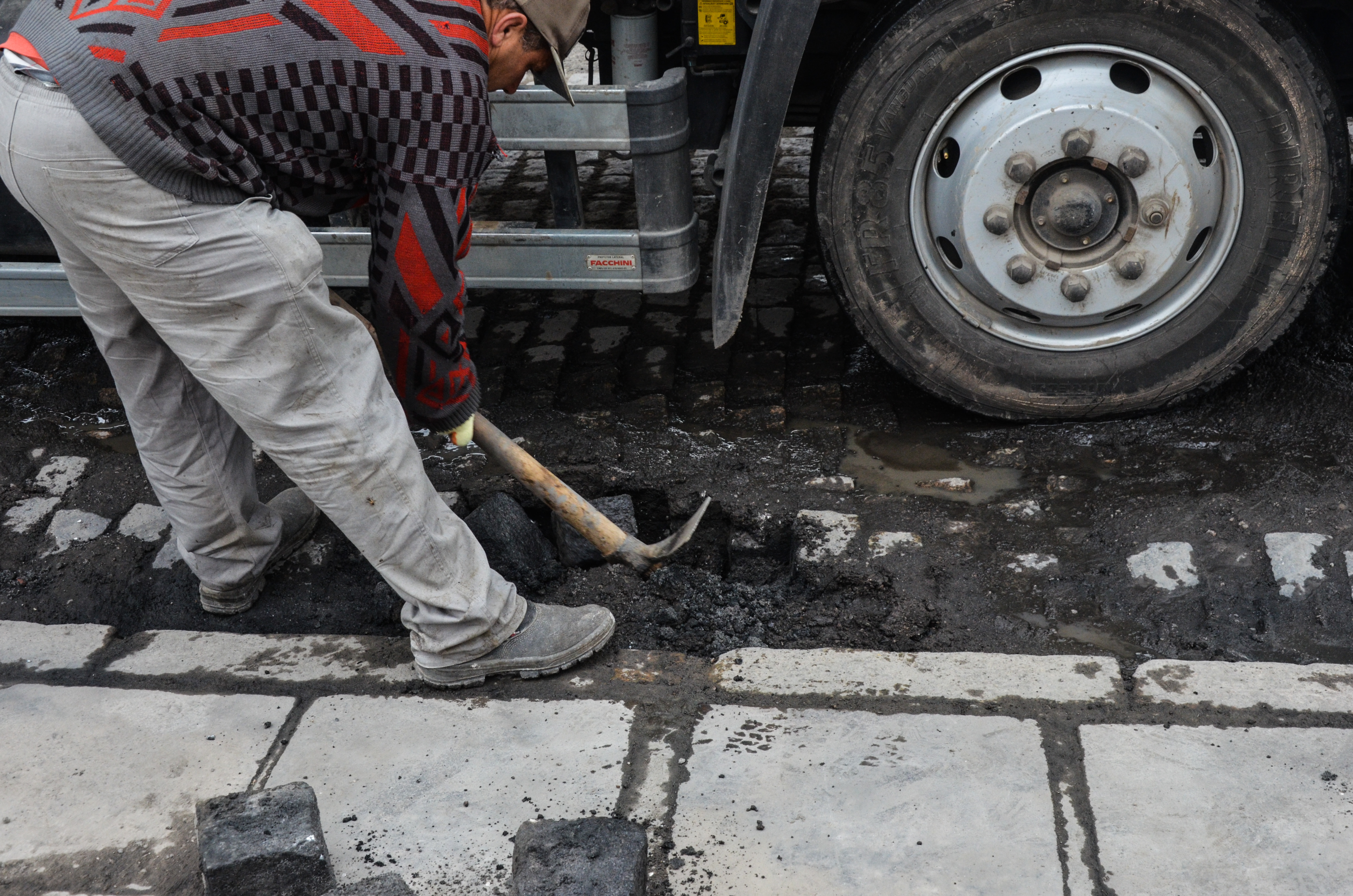 Ações são para reparar pontos específicos de vias públicas