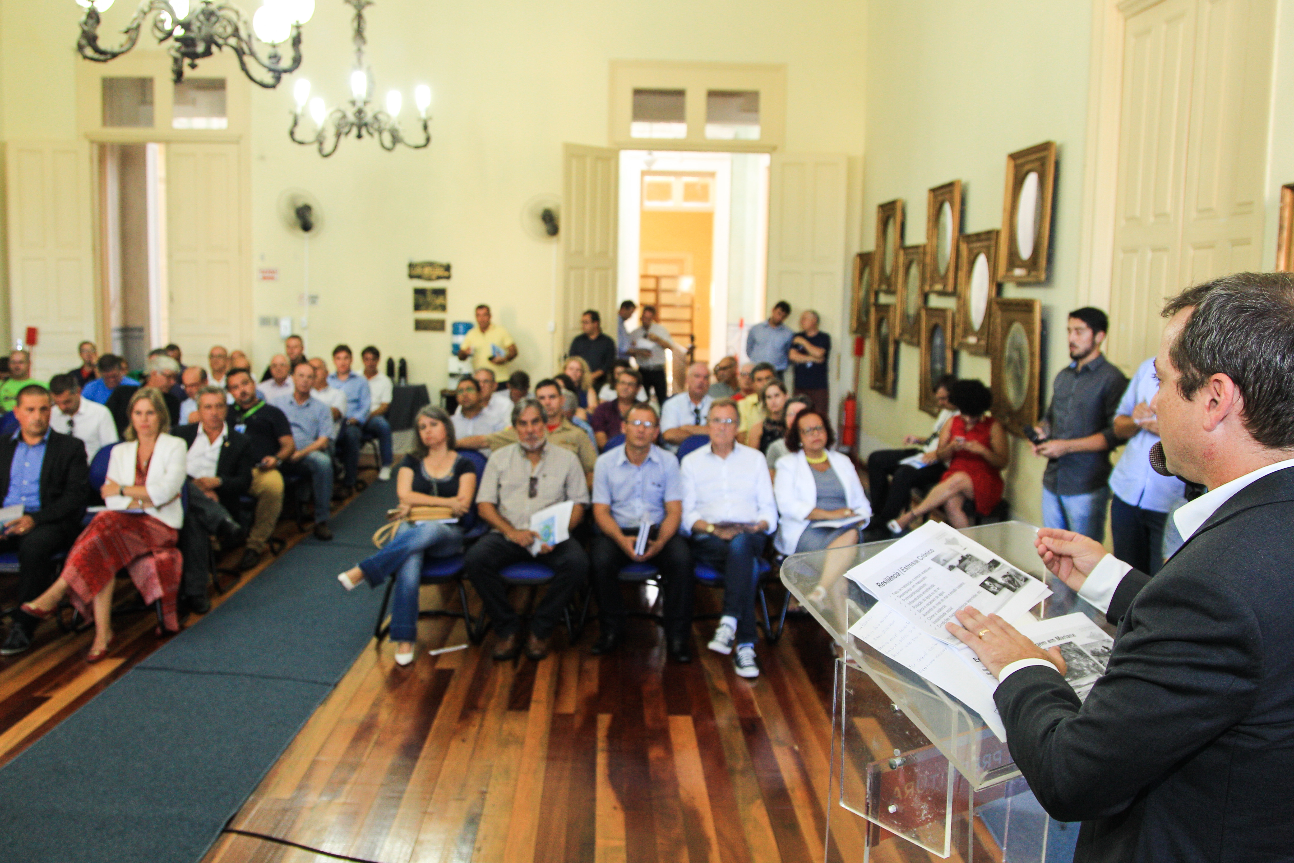 Deputado estadual João Reinelli apresentou proposta em encontro na Prefeitura