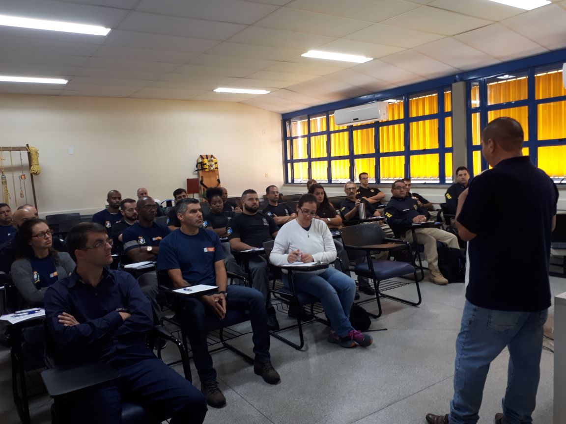 Legislação, manuseio, registros, defeitos e violações foram alguns dos temas abordados na qualificação