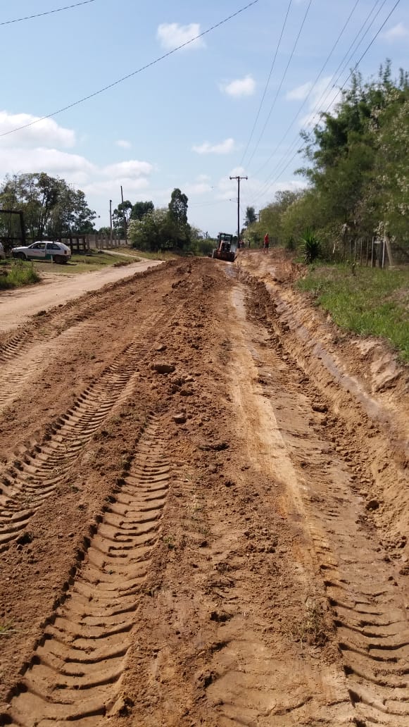 Prefeitura atua para qualificar principais vias de trânsito e de escoamento da produção da zona rural