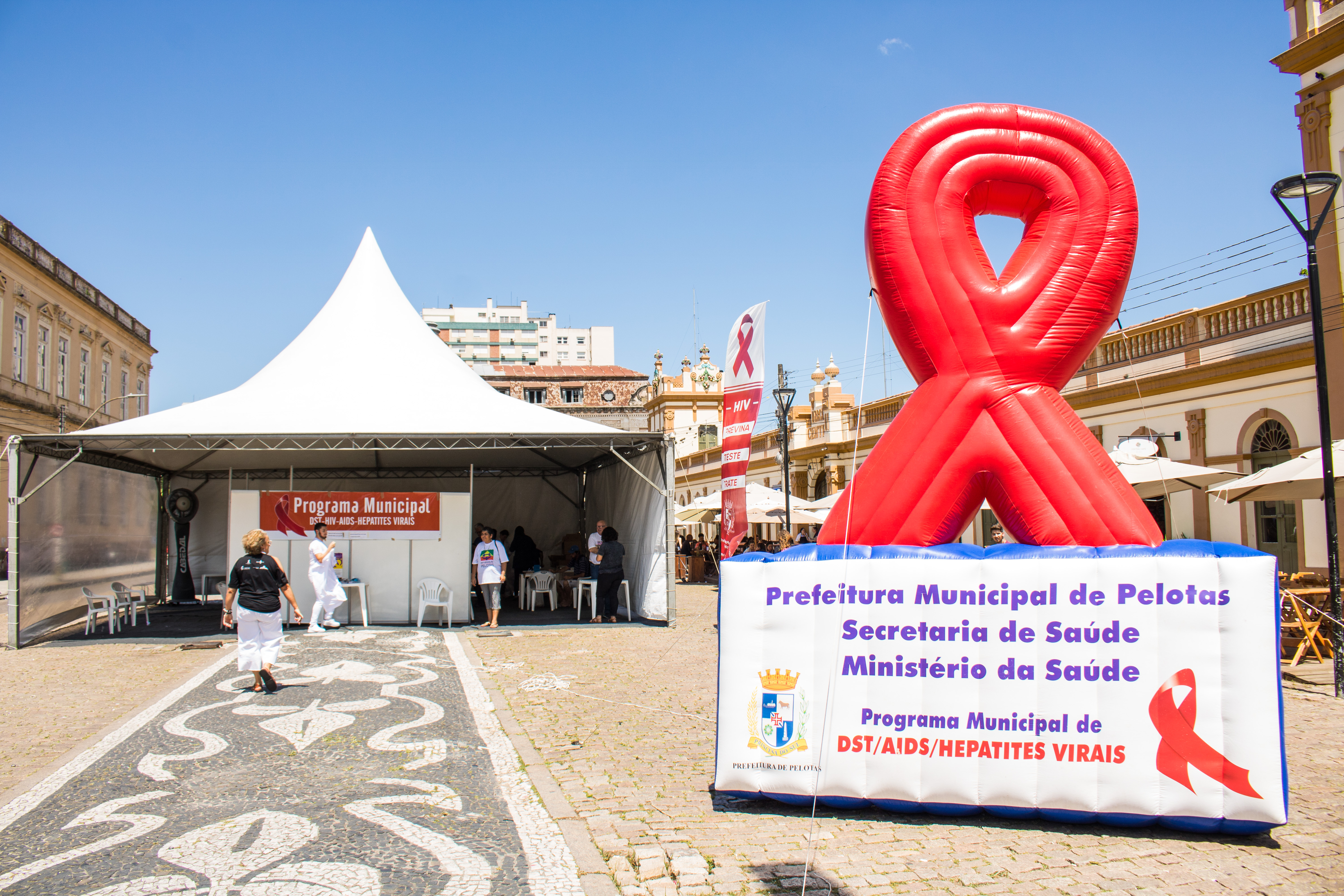 Prefeitura distribuiu preservativos masculinos e femininos, e materiais informativos