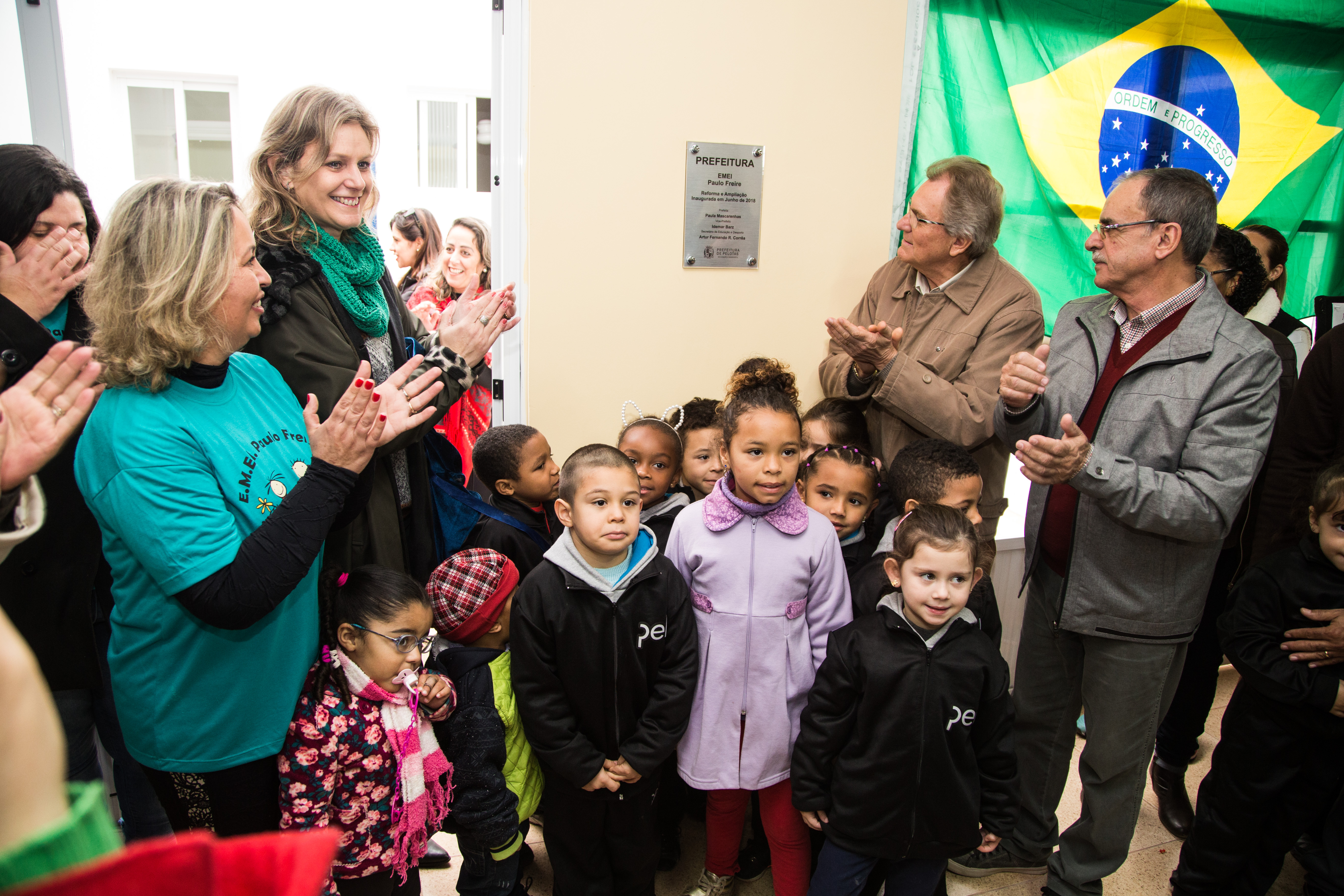 Escola foi totalmente reconstruída, através de reforma e ampliação