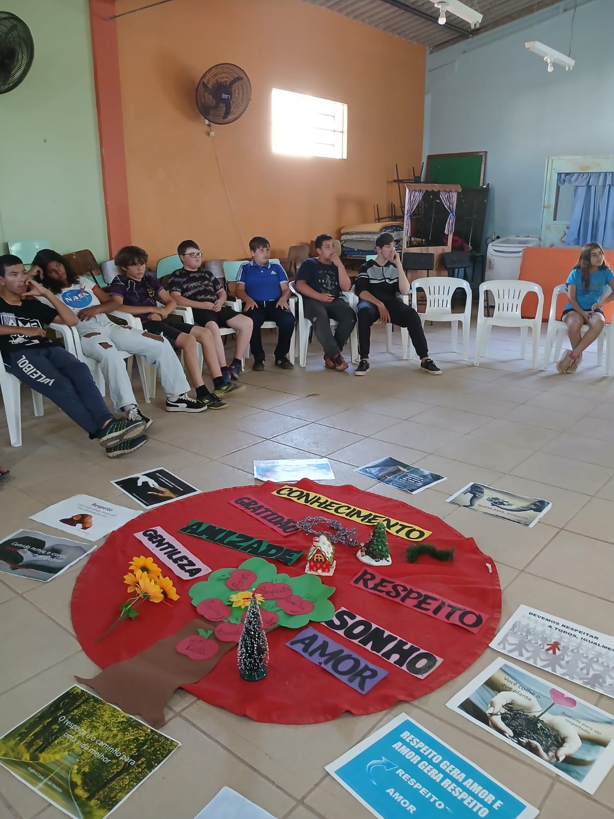 Integrantes de Pelotas do Conselho de Ensino Religioso do RS  levam conceitos de valores aos alunos