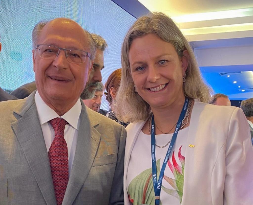Abertura do evento contou com a presença do presidente em exercício Geraldo Alckmin