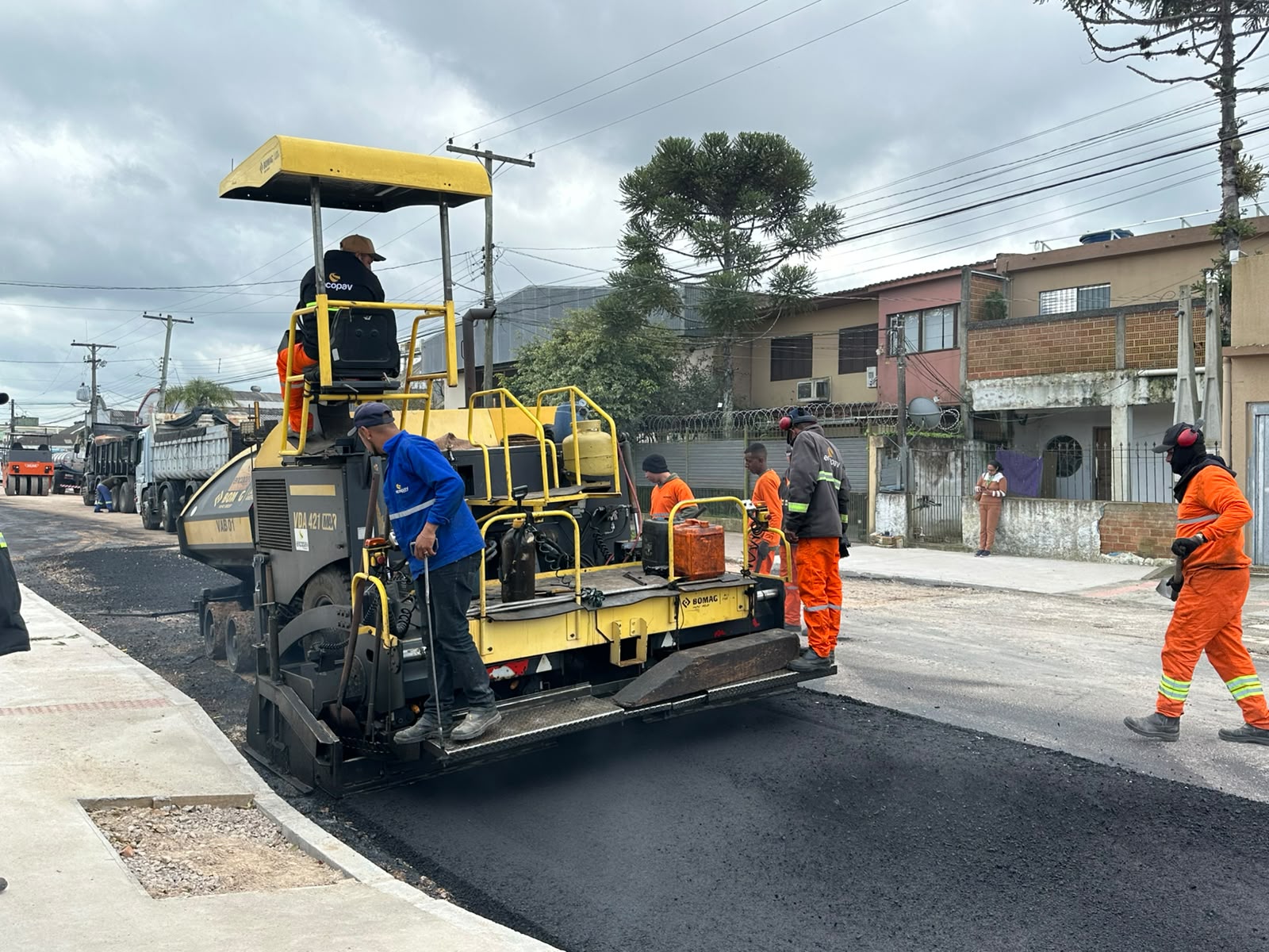 Rua liga as avenidas Fernando Osório e Zeferino Costa, na zona Norte da cidade