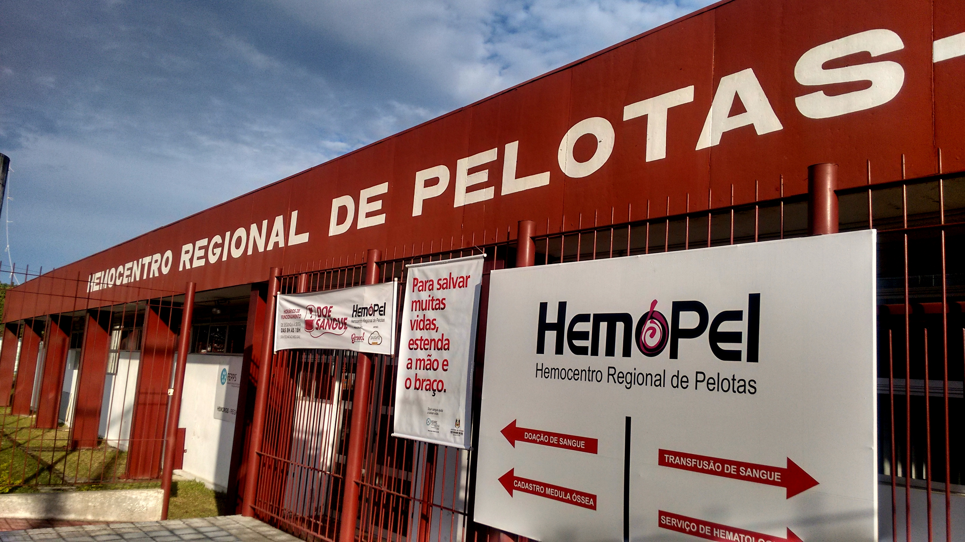 Universidade vai disponibilizar transporte a doadores na sexta-feira