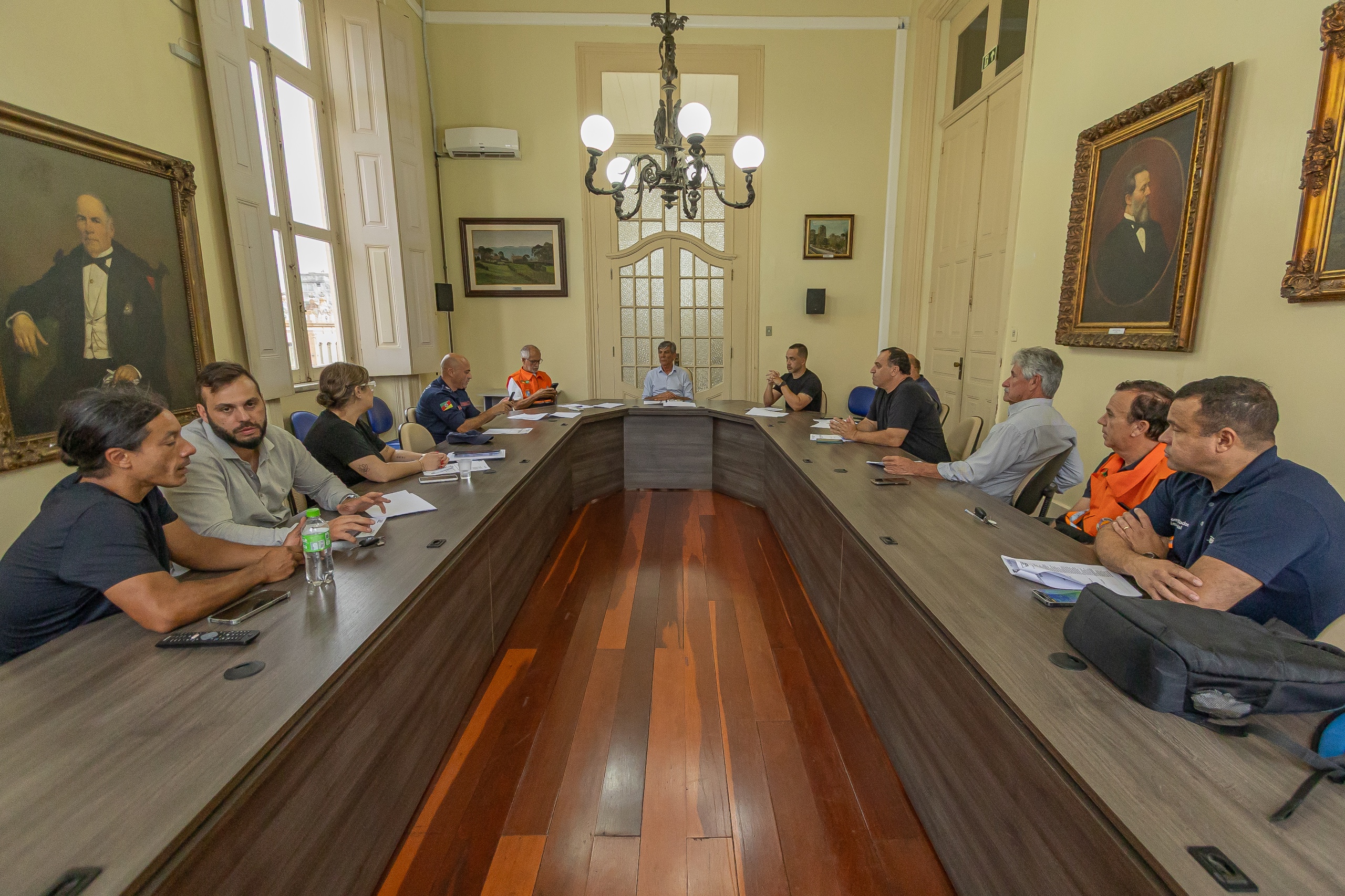 Prefeito Fernando Marroni suspendeu as aulas de terça (9) e quarta-feira (10) na Rede Municipal de Ensino, em razão do alerta emitido pela Defesa Civil de passagem de ciclone extratropical