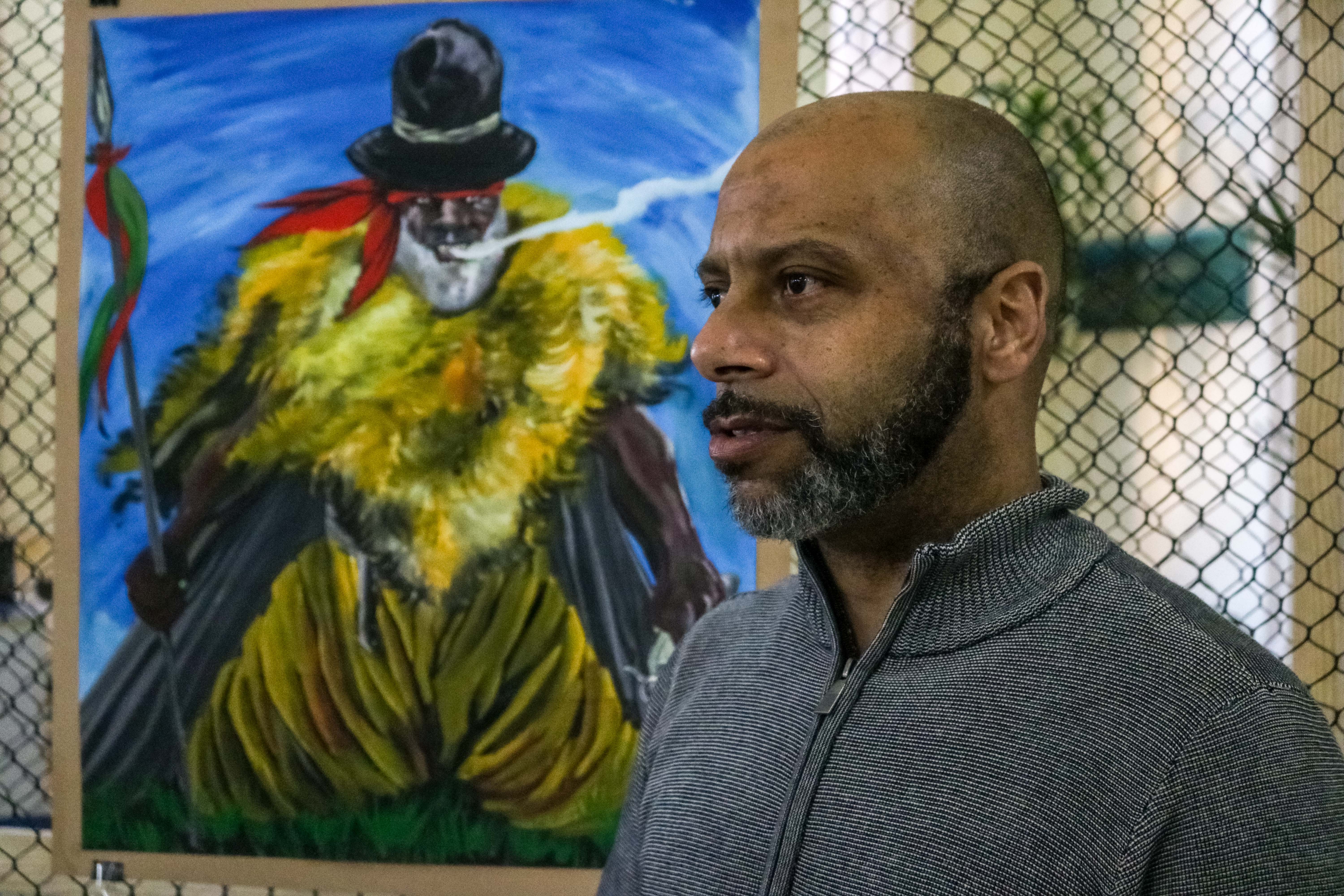 Obras de seis artistas da Cooperarte estão à mostra na sala Frederico Trebbi, da prefeitura, até o dia 21