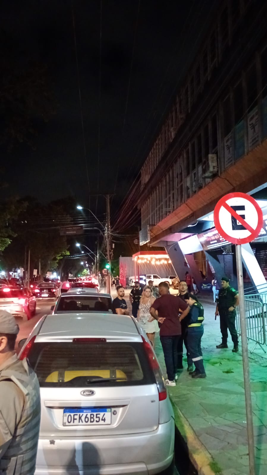 Barreiras, comboios, abordagens, notificações e outros procedimentos fizeram parte das atividades para garantir o sossego público