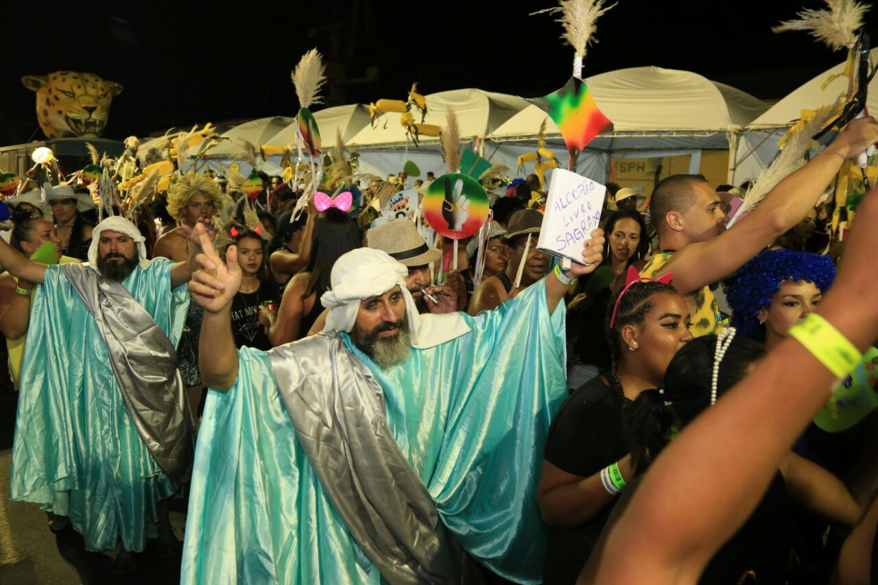 Folia transcorre em clima de paz, sem ocorrências