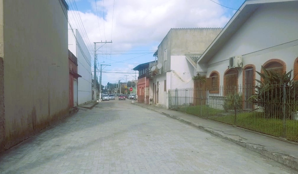 Via que faz ligação entre o bairro Simões Lopes e a área central tem pavimento totalmente recuperado