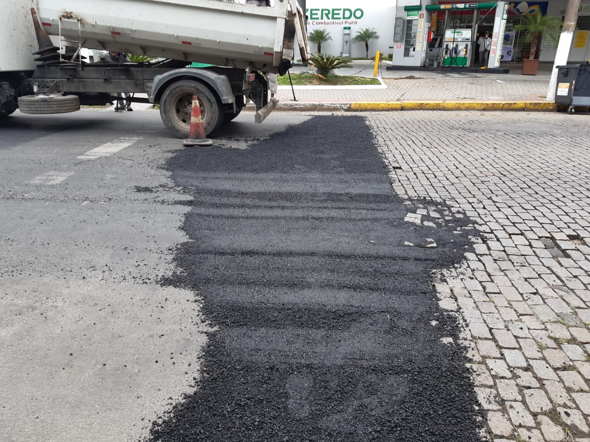 Consertos em buracos já estão concluídos em vias do Navegantes