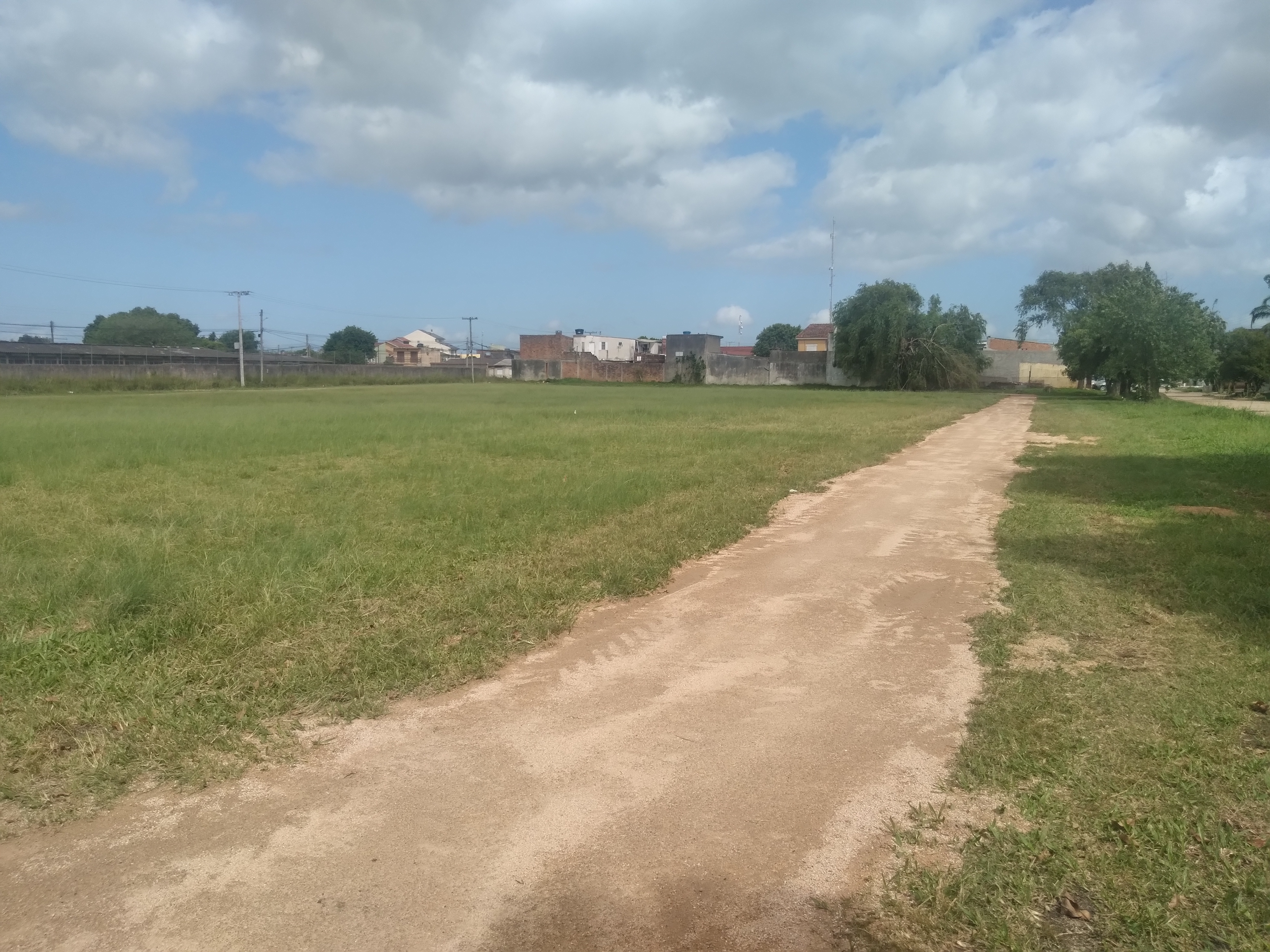 Pista é uma das intervenções de revitalização da área esportiva da zona norte