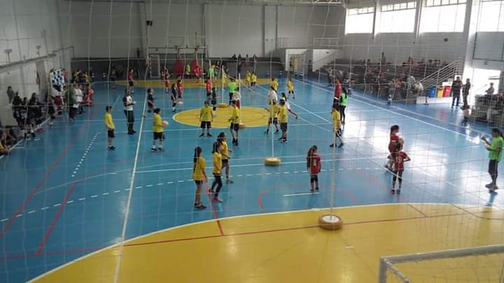 Evento voltado ao público infantil ocorreu no Ginásio Municipal da Educação