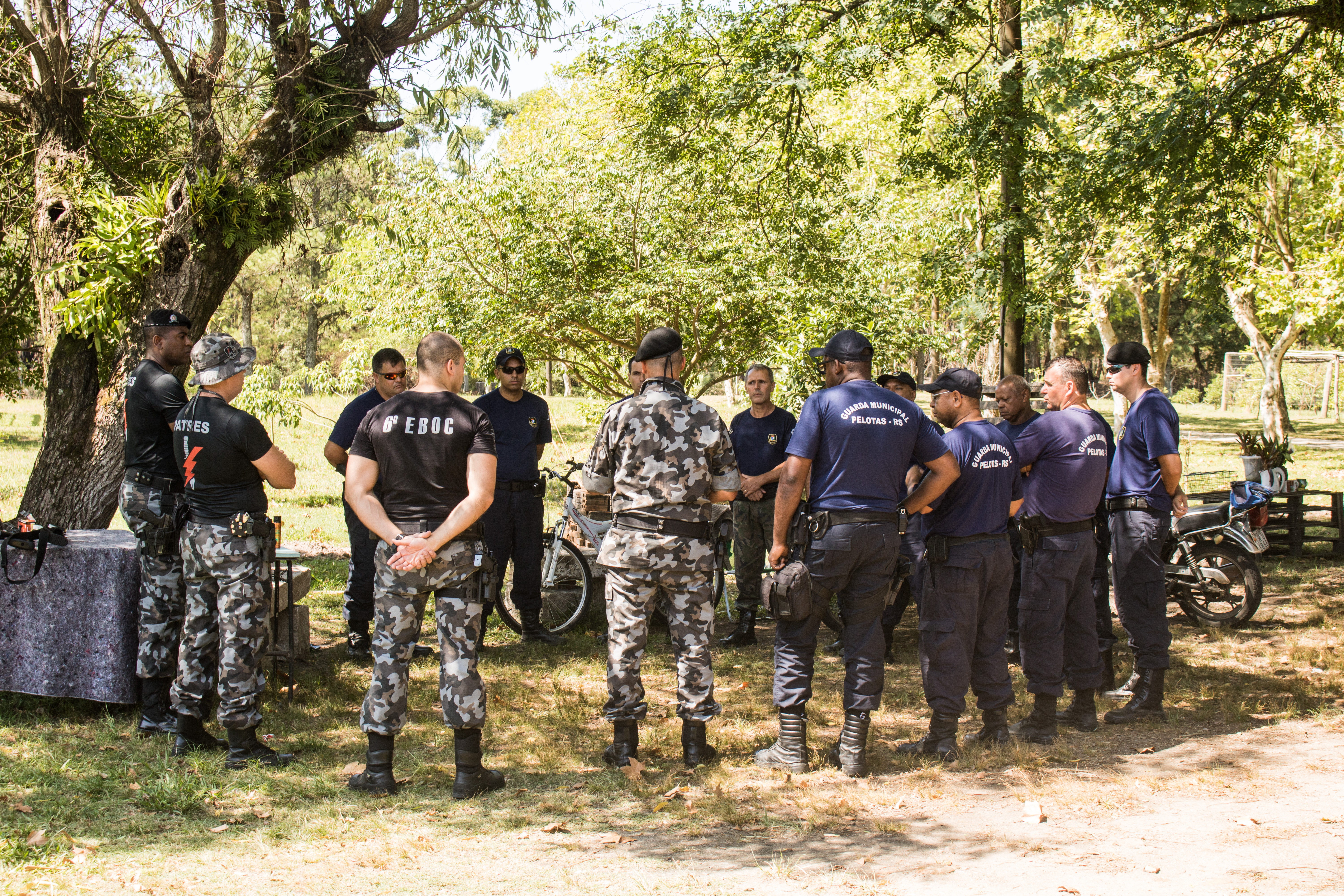 Qualificação profissional relacionada às patrulhas táticas especiais integra a semana de comemoração aos 30 anos da instituição de segurança em Pelotas