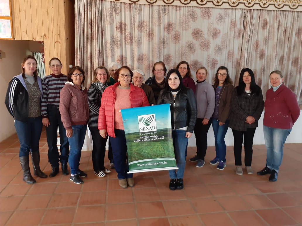 Agricultoras do Cerrito Alegre passam por três dias de aulas com teoria e prática