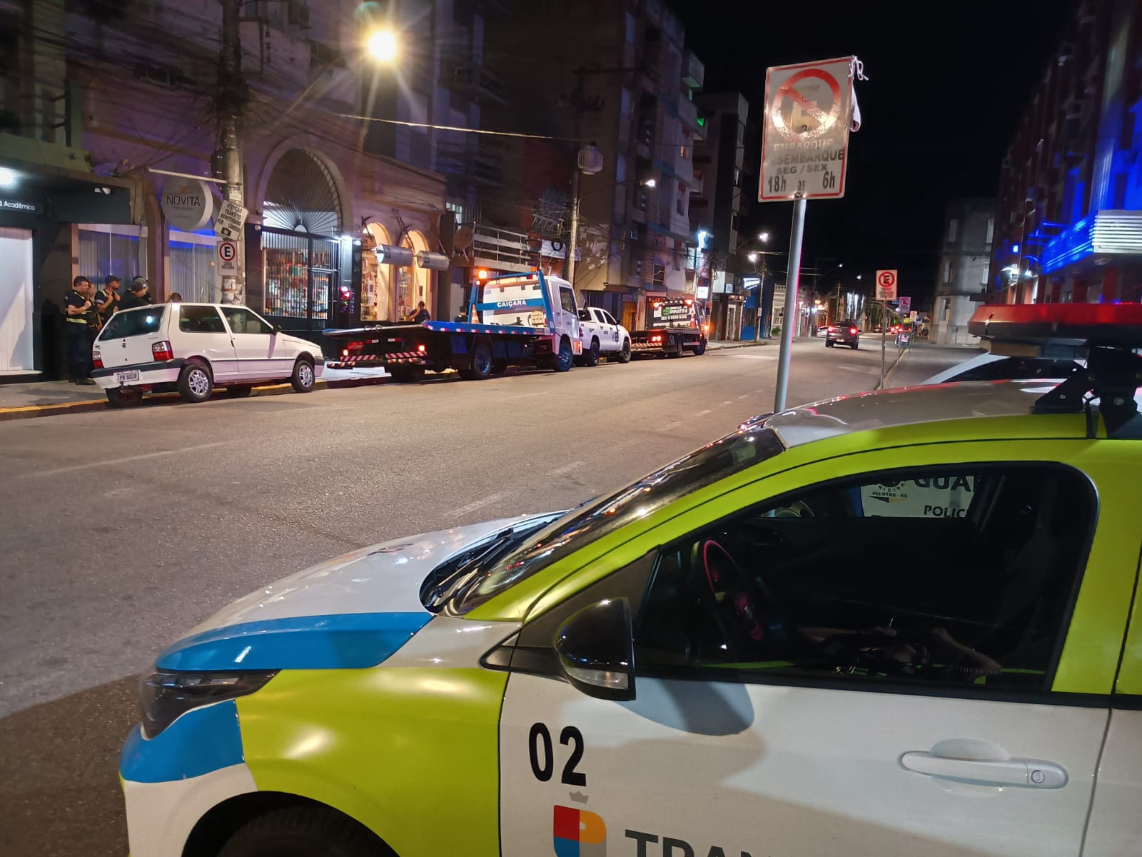 Ação ocorreu nas imediações da UCPel e abordou 22 pessoas, oito veículos e emitiu 18 autos de infração