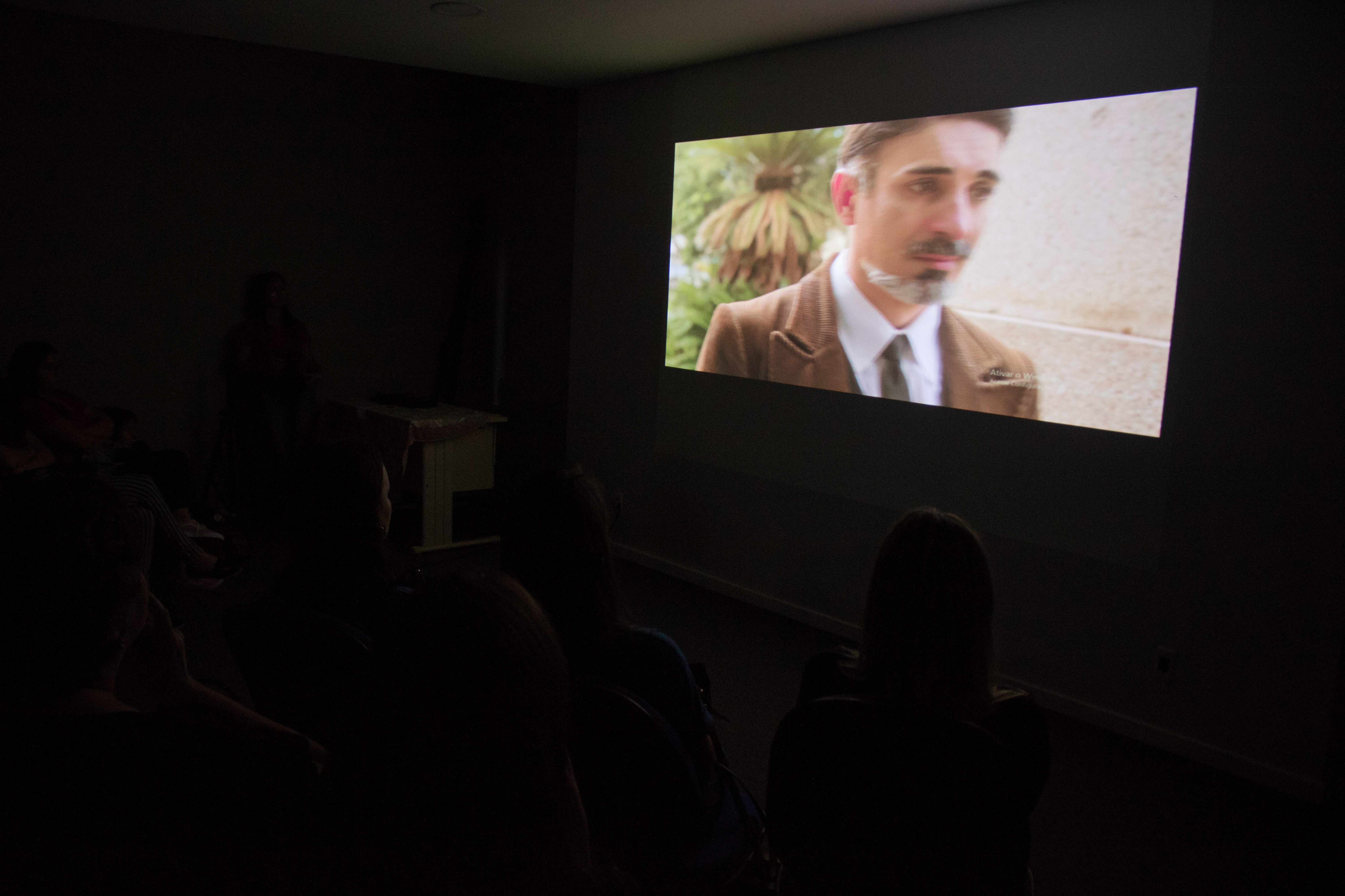Em torno de 120 pessoas assistiram as duas primeiras exibições do filme de Magalhães e Kinzeski, dentro da programação da Feira do Livro