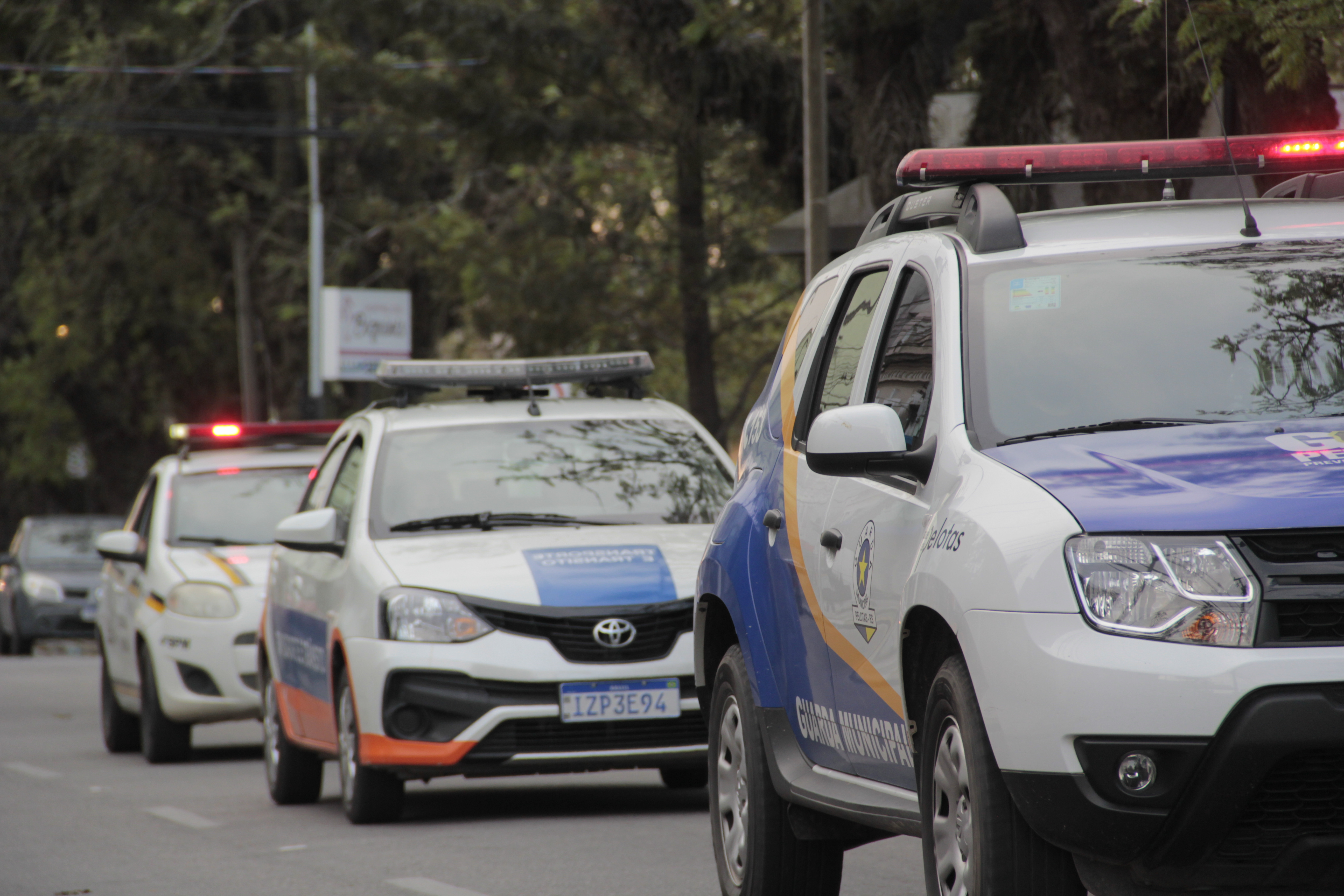 Mesmo com as ações diárias das Operações Integradas, do Pacto Pelotas pela Paz, a população precisa fazer a sua parte e respeitar os protocolos municipais e denunciar irregularidades