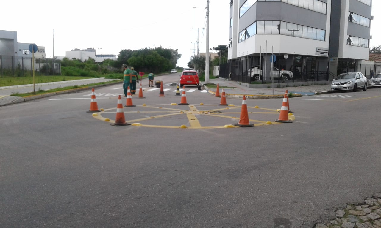 Sinalização busca aumentar a segurança no entroncamento das ruas Barros de Cassal, Osvaldo Aranha e Visconde de Abaeté