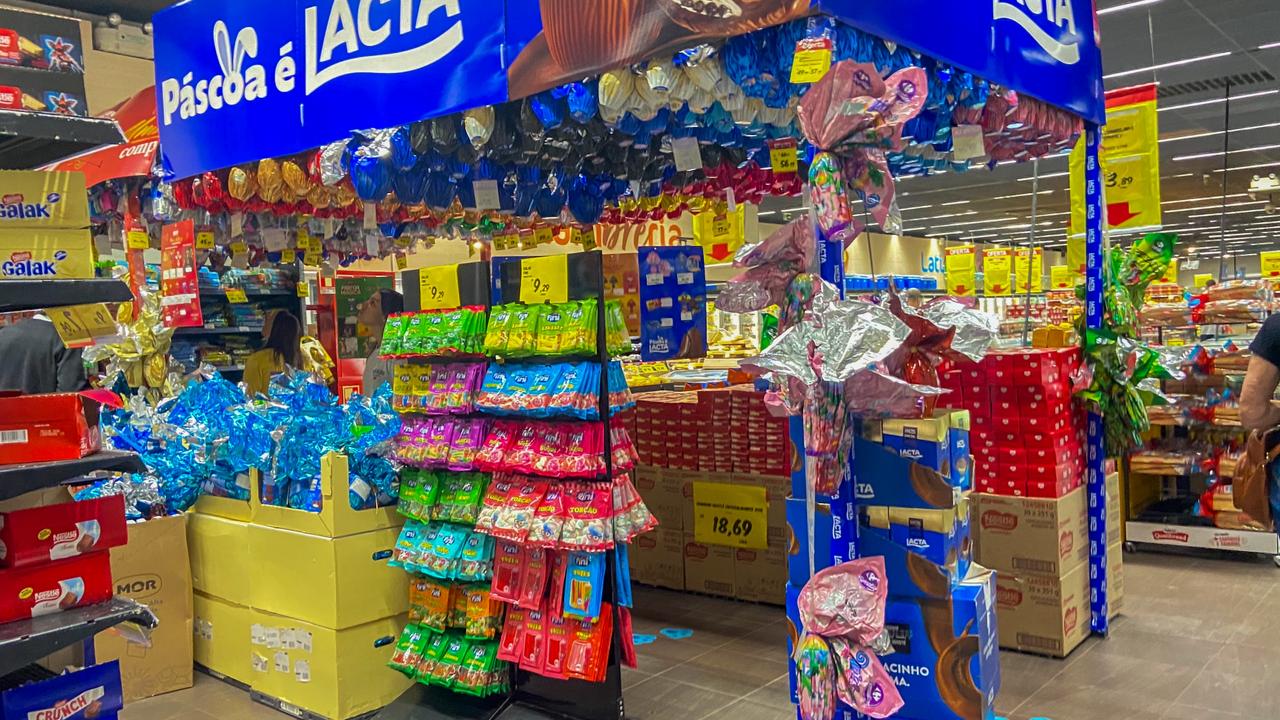 Equipe encontra alternativa de menor valor aos ovos e barras de chocolate, mais caros em 2026