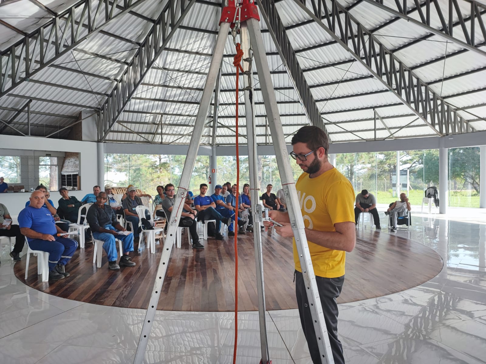 Equipes operacionais da autarquia participam de formação profissional referente à segurança no trabalho
