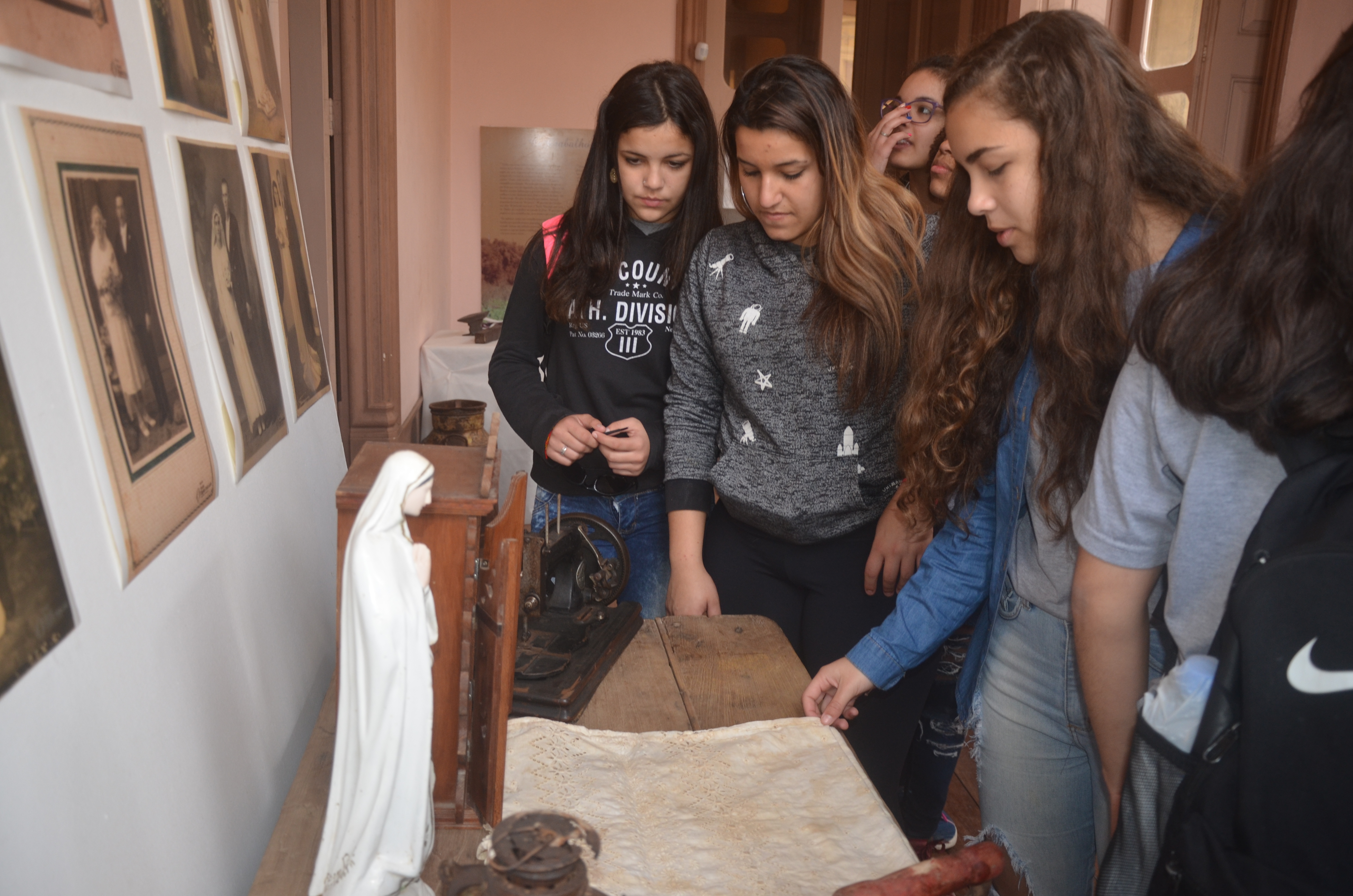 Mostra de fotografias e objetos está aberta à população desta sexta-feira (17) até o domingo (19)