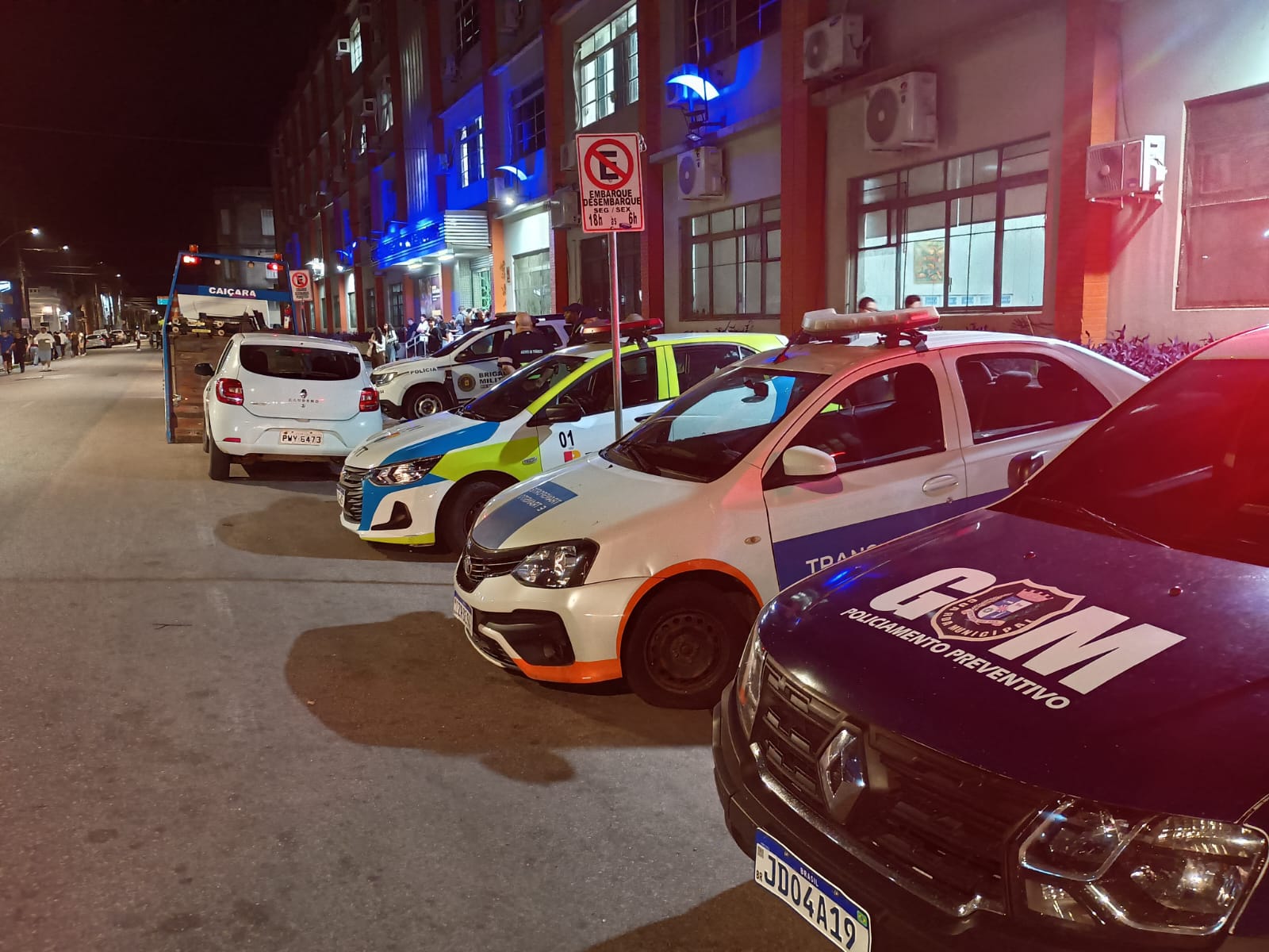 Ações reuniram forças de segurança e trânsito em diferentes regiões da cidade