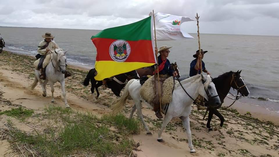 Cento e cinquenta cavalarianos se dirigem a Pelotas, onde devem chegar no domingo