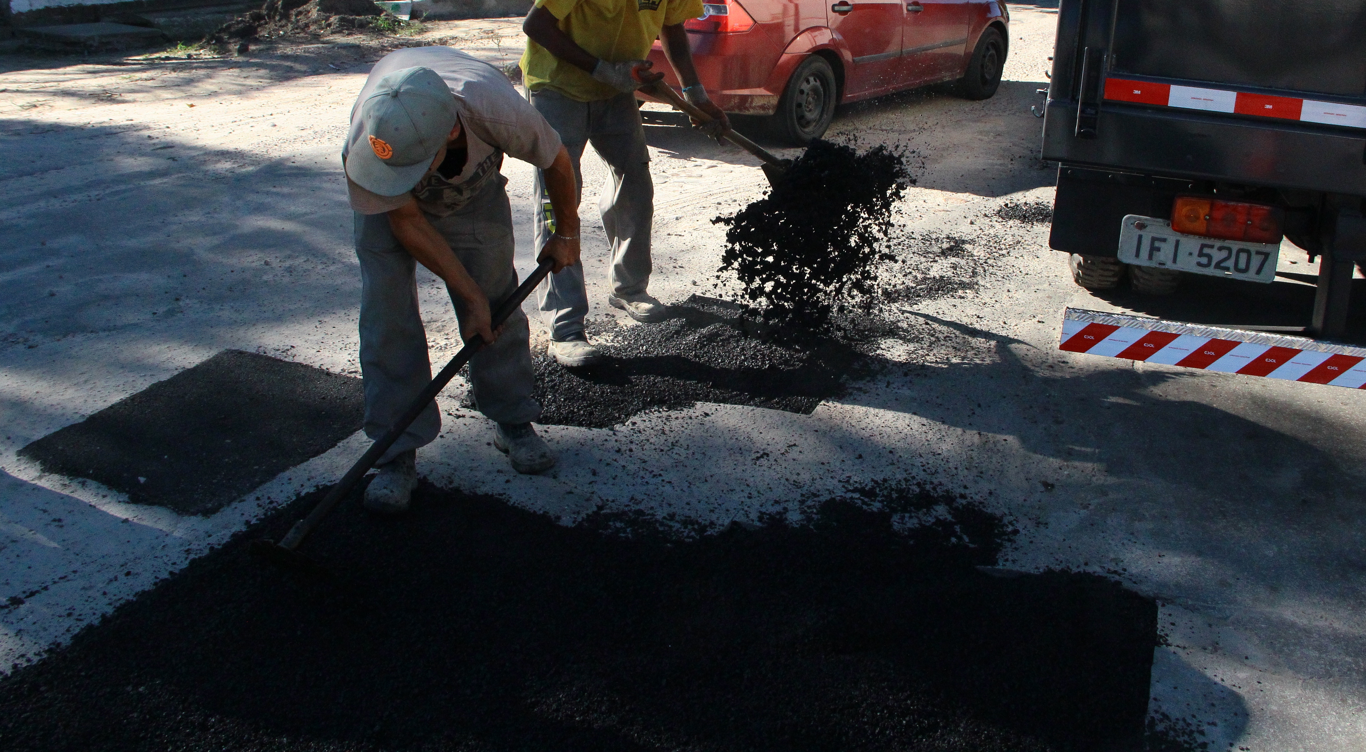 O trabalho nesta terça-feira está concentrado na avenida Cidade de Lisboa, no Fragata