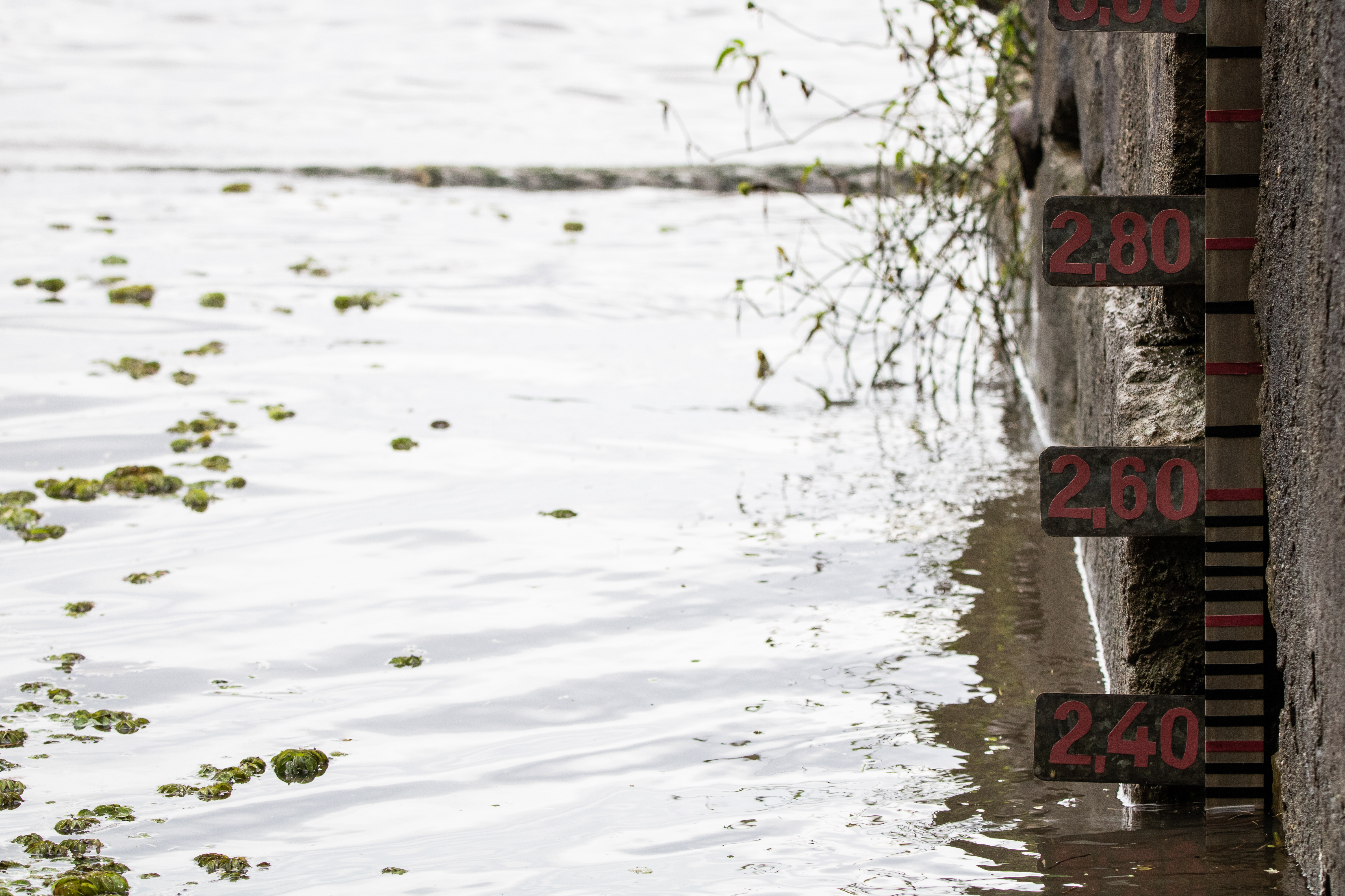 De quinta a sexta, canal subiu 36 cm. Populações em área de risco devem deixar suas casas