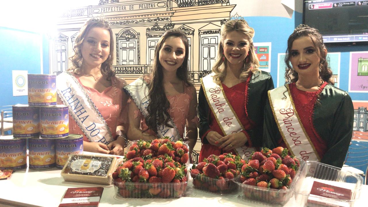 Rainhas e princesas popularizam os eventos rurais nos pavilhões da Feira